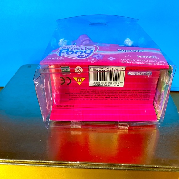 MY LITTLE PONY G3 VTG 2002 WYSTERIA PONY WITH SPECIAL PONY PURPLE CHARM & BRUSH - Picture 9 of 11